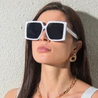 Gafas de sol con montura cuadrada grande y UV400 para mujer